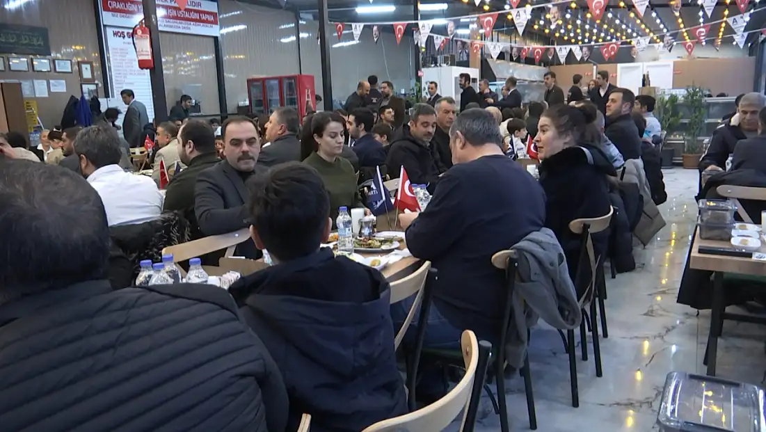 Anahtar Parti Teşkilatı İftar Programında Bir Araya Geldi