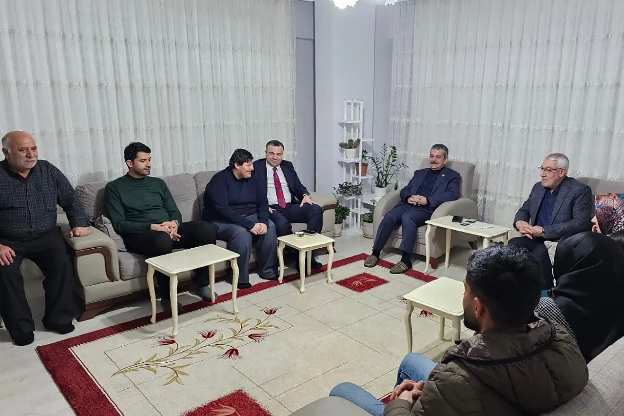 Milletvekili Erol Keleş, Doğukent Mahallesi'nde Gönül Sofrası'da