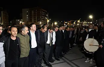 Elazığ'da '23. Geleneksel Sahur Halayı' Coşkusu