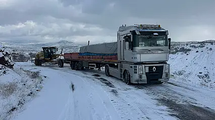 Elazığ'da Tüm Köy Yolları Ulaşıma Açıldı