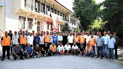 Kamu İşçileri Eylemlerini Sürdürüyor