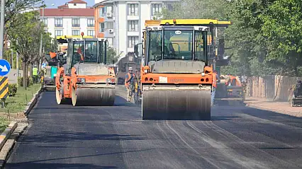 Konforlu Ulaşım İçin Asfalt Çalışmaları Sürüyor