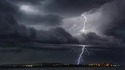 Meteorolojiden Elazığ'a Kuvvetli Rüzgar ve Fırtına Uyarısı