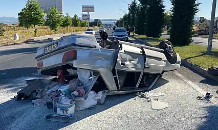 Beton Mikseri İle Çarpışan Otomobil Karşı Şeride Geçerek Ters Döndü: 4 Yaralı