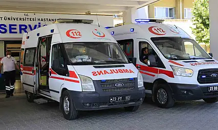 Elazığ'da Motosiklet İstinat Duvarına Çaptı: 2 Yaralı