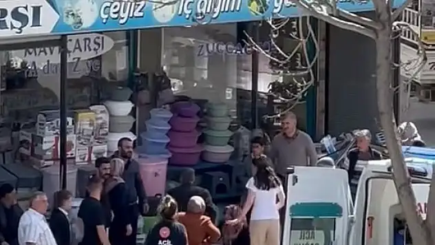 Cam Silerken Düştü