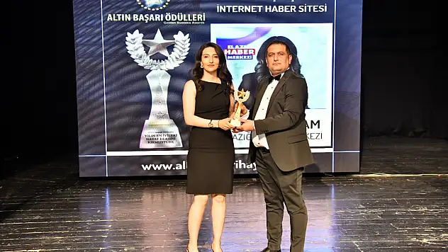 Elazığ Haber Merkezi'ne 'Yılın En İyi Çıkış Yapan İnternet Haber Sitesi' Ödülü