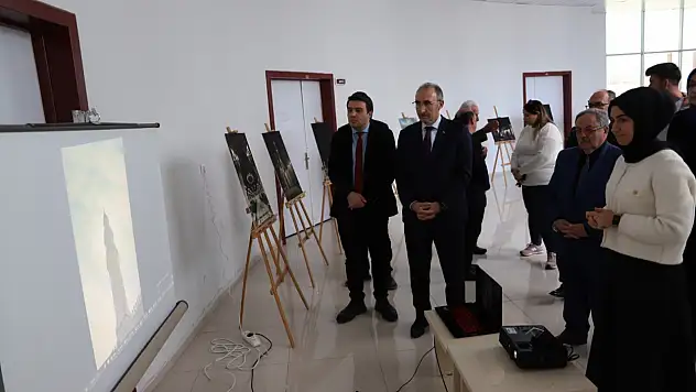 Fırat Üniversitesi'nde 'Kutsal Topraklardan Dijital İzler' Sergisi