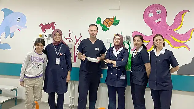 FÜ Hastanesi'nden 'Gülümseten Duvarlar' Projesi