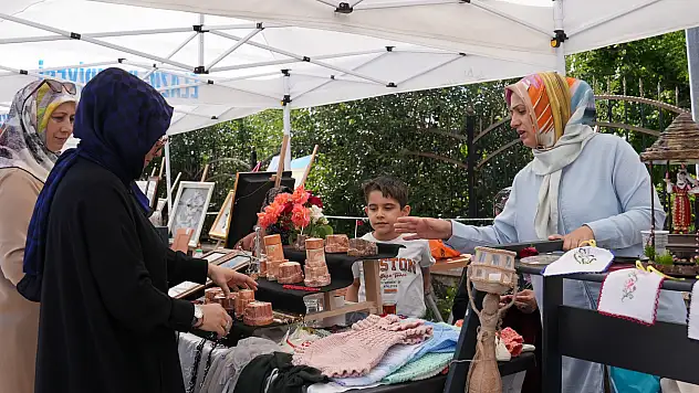 Harput, El Emeği Göz Nuru Ürünleriyle Renklendi