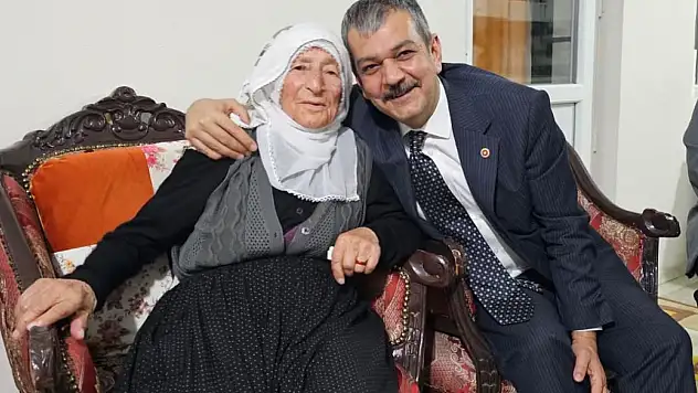 Milletvekili Keleş'ten 102 Yaşındaki İnci Nineye Vefa Ziyareti