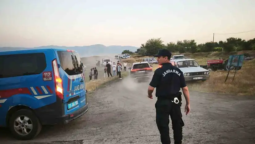 Elazığ'da Serinlemek İçin Baraj Gölüne Giren Çocuk Boğuldu